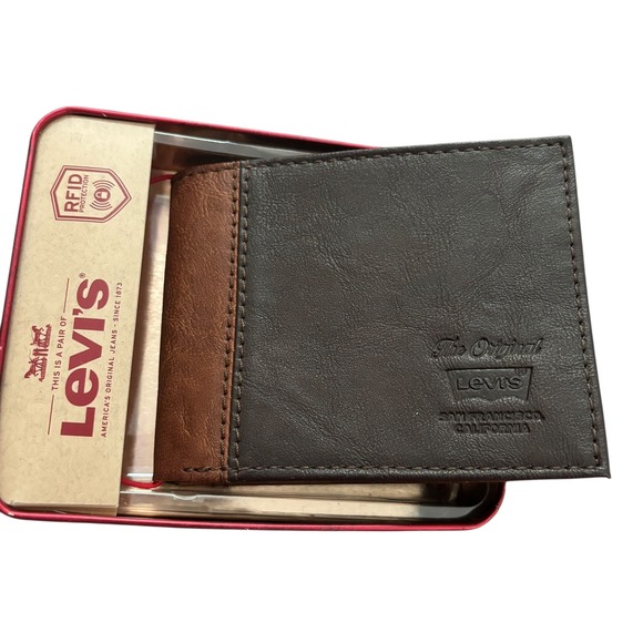 Levi's Mens Brown Leather Bifold Wallet RFID Protection Gift Tin New - Picture 4 of 16